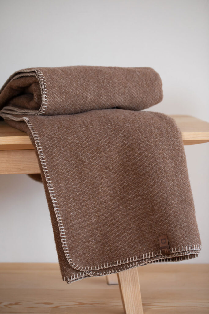 Wollen plaid David Fussenegger